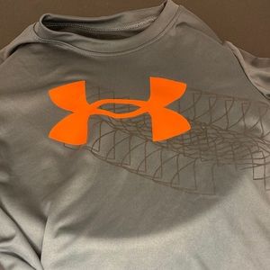 Gray and orange under armor T-shirt
